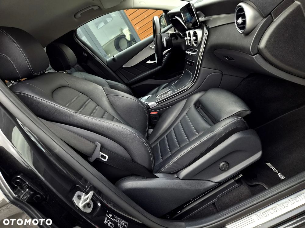 Mercedes-Benz GLC 300 de 4Matic 9G-TRONIC AMG Line - 11