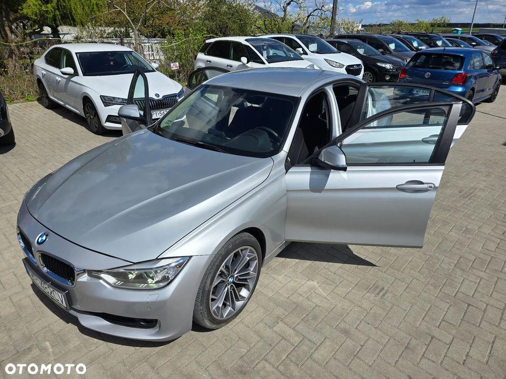 BMW Seria 3 - 32