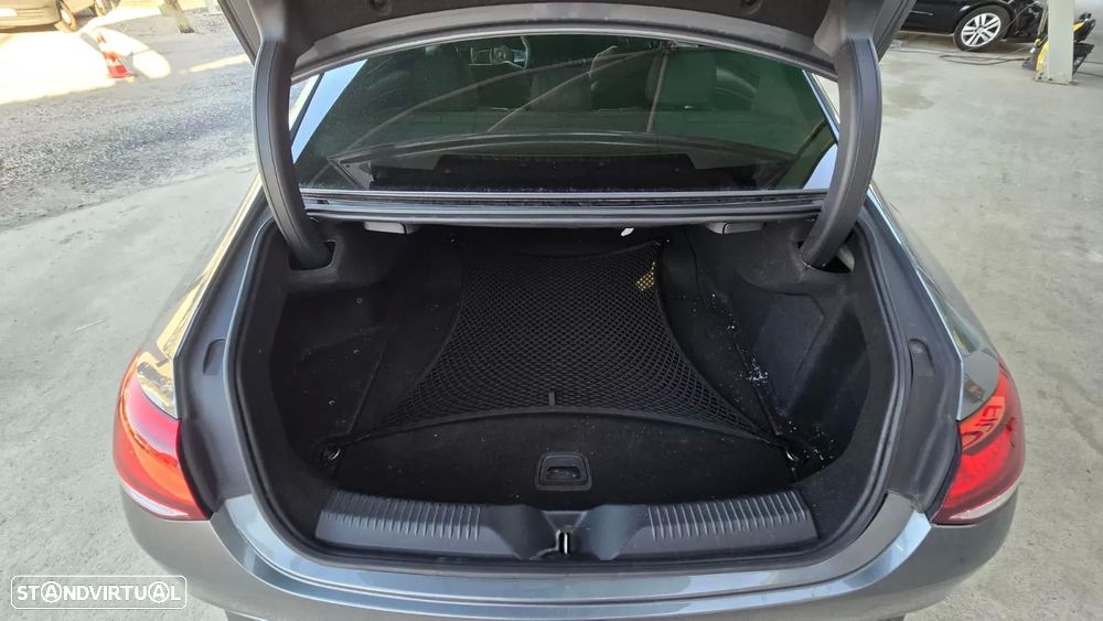 Mercedes-Benz CLS 300 d - 13