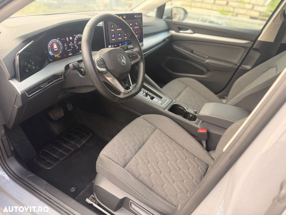 VOLKSWAGEN Golf 2024 — imagine 13