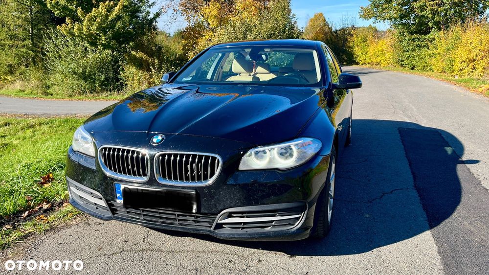 BMW Seria 5 528i xDrive - 1