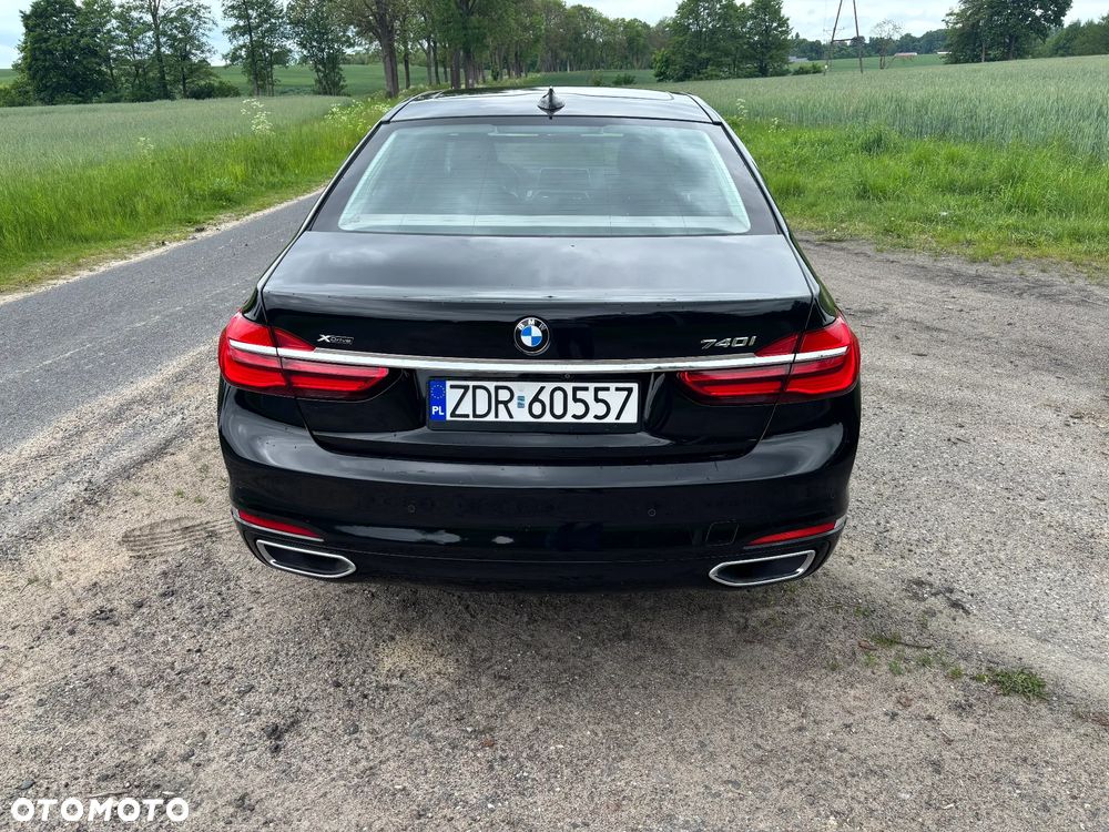 BMW Seria 7 740Li xDrive - 9