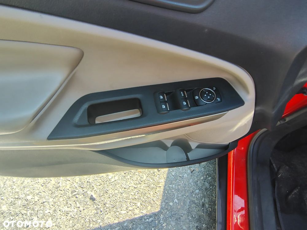 Ford EcoSport - 11