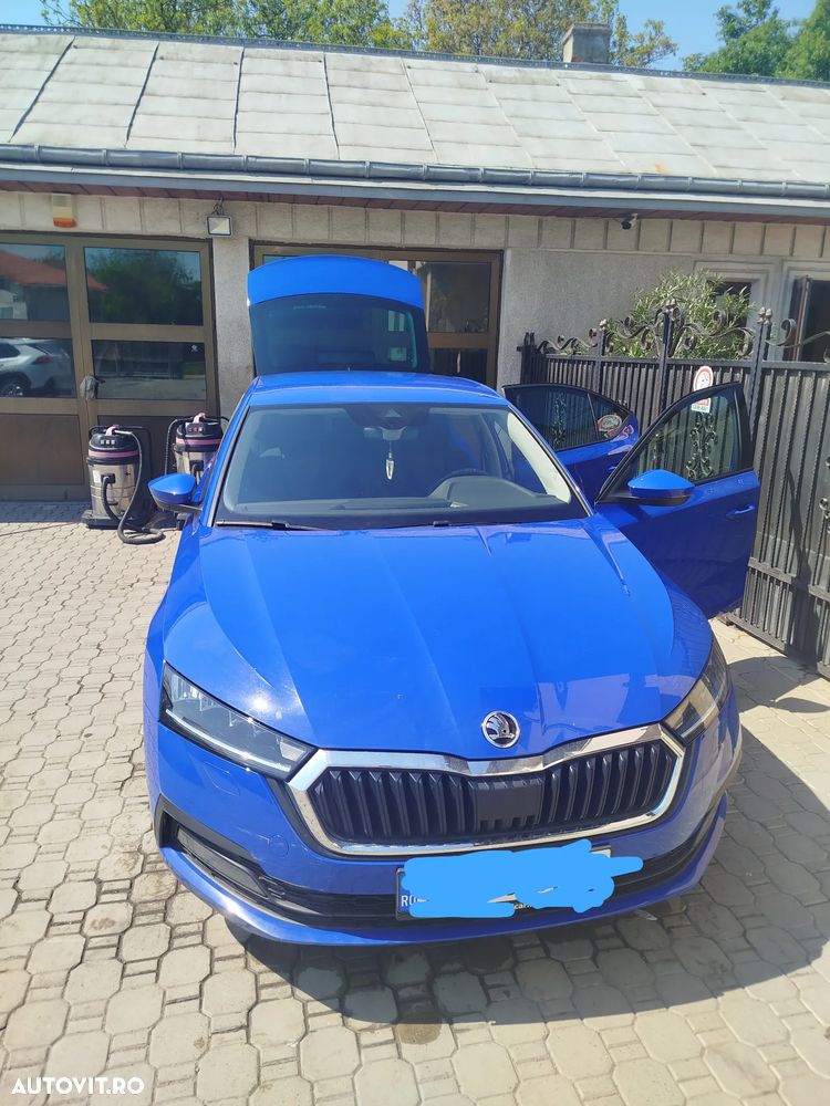 Skoda Octavia 2.0 TDI DSG Style - 1