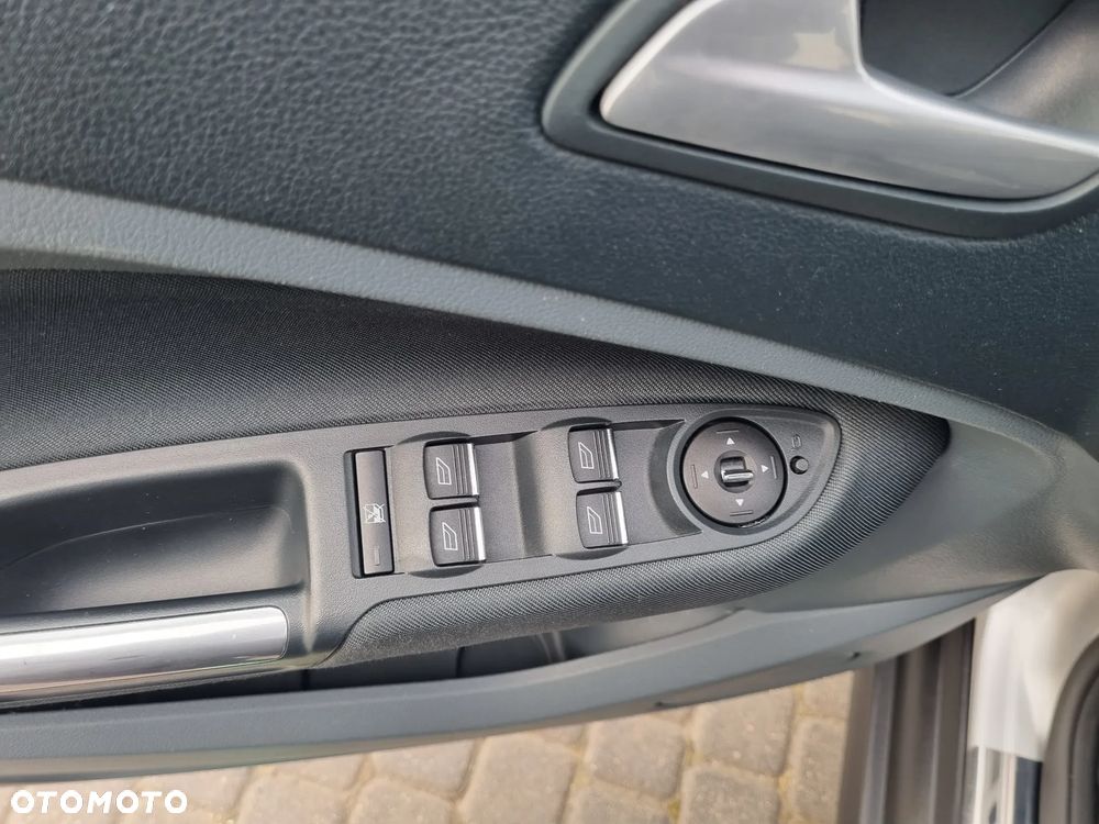 Ford C-MAX 1.0 EcoBoost Start-Stopp-System Champions Edition - 24