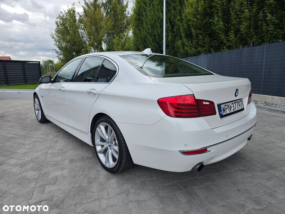 BMW Seria 5 535i xDrive Sport-Aut Luxury Line - 15