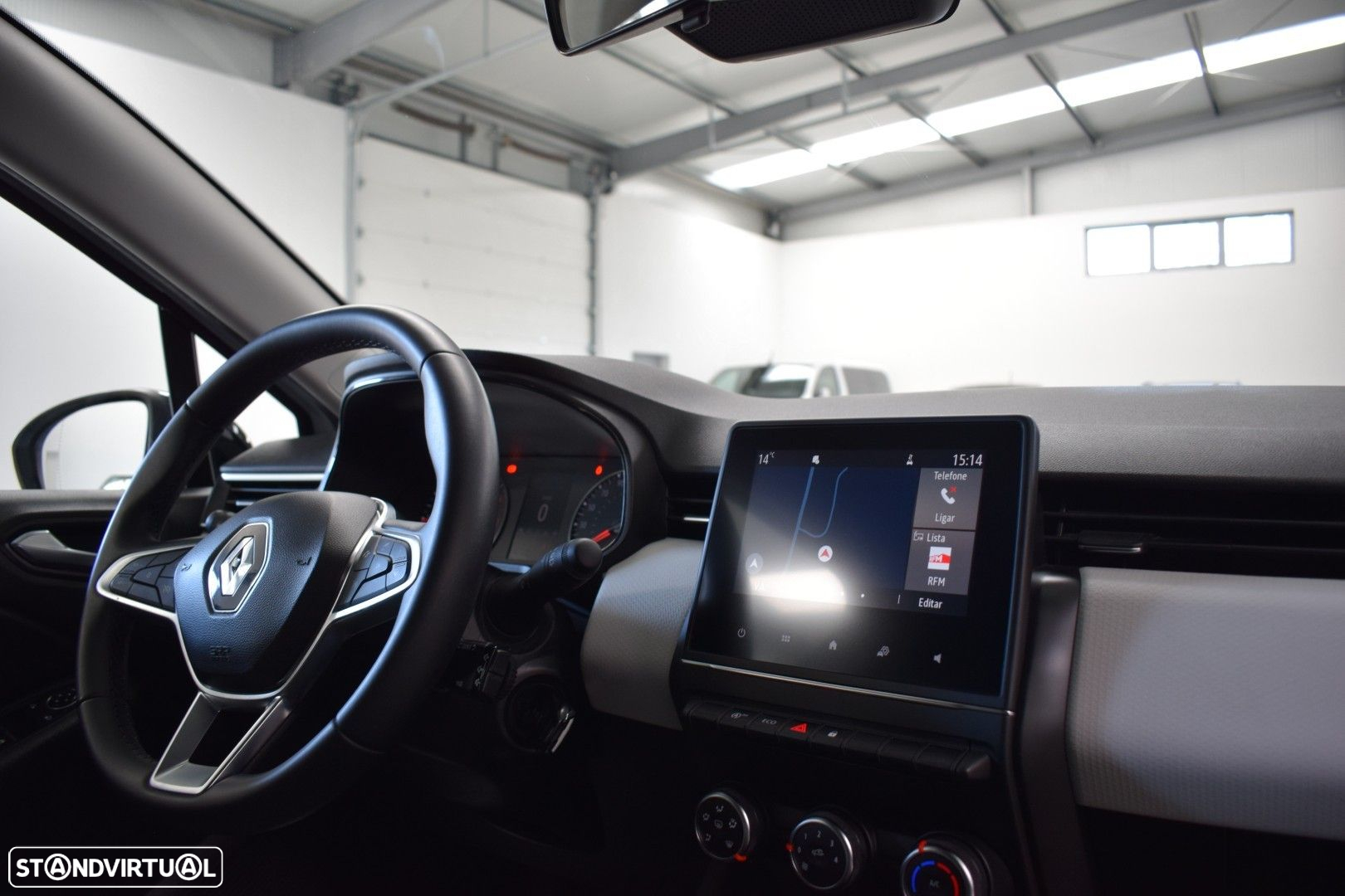 Renault Clio - 40