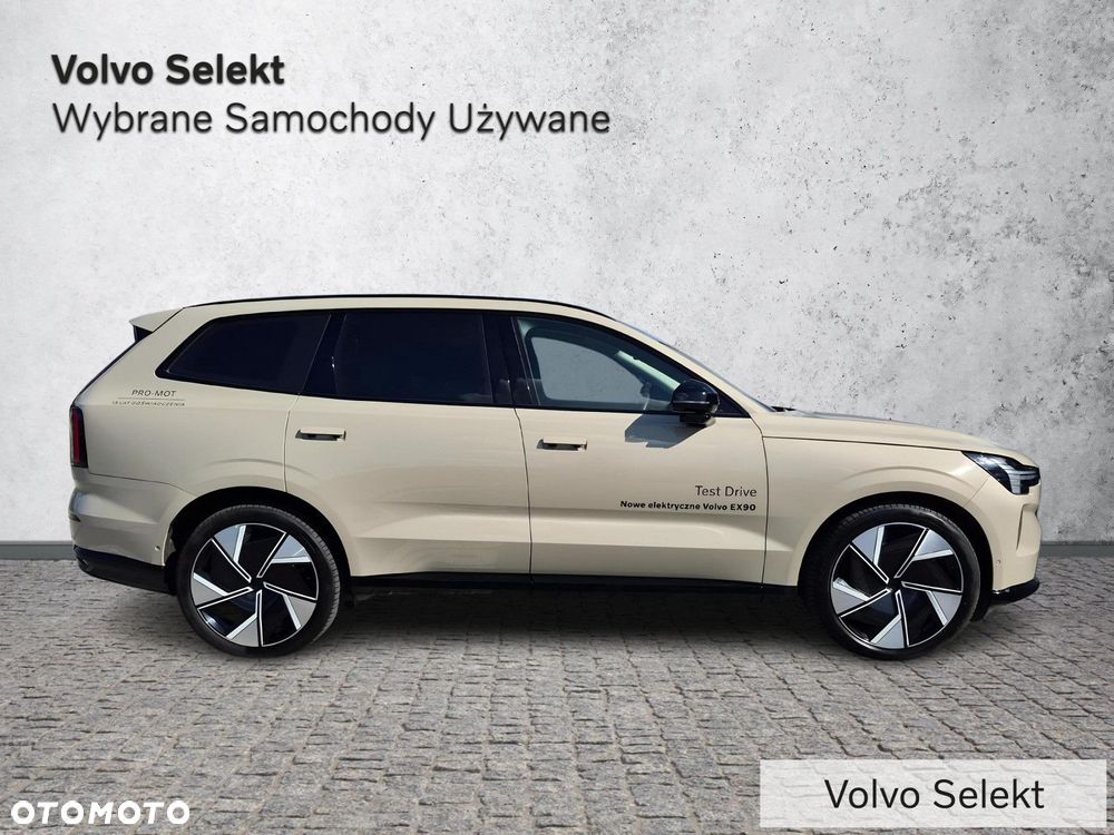 Volvo EX90 - 7