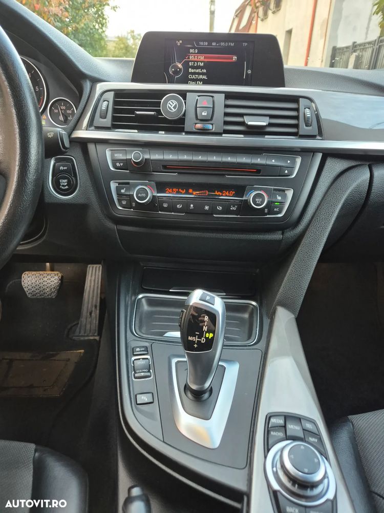 BMW Seria 3 318d Touring Aut. Modern Line - 6