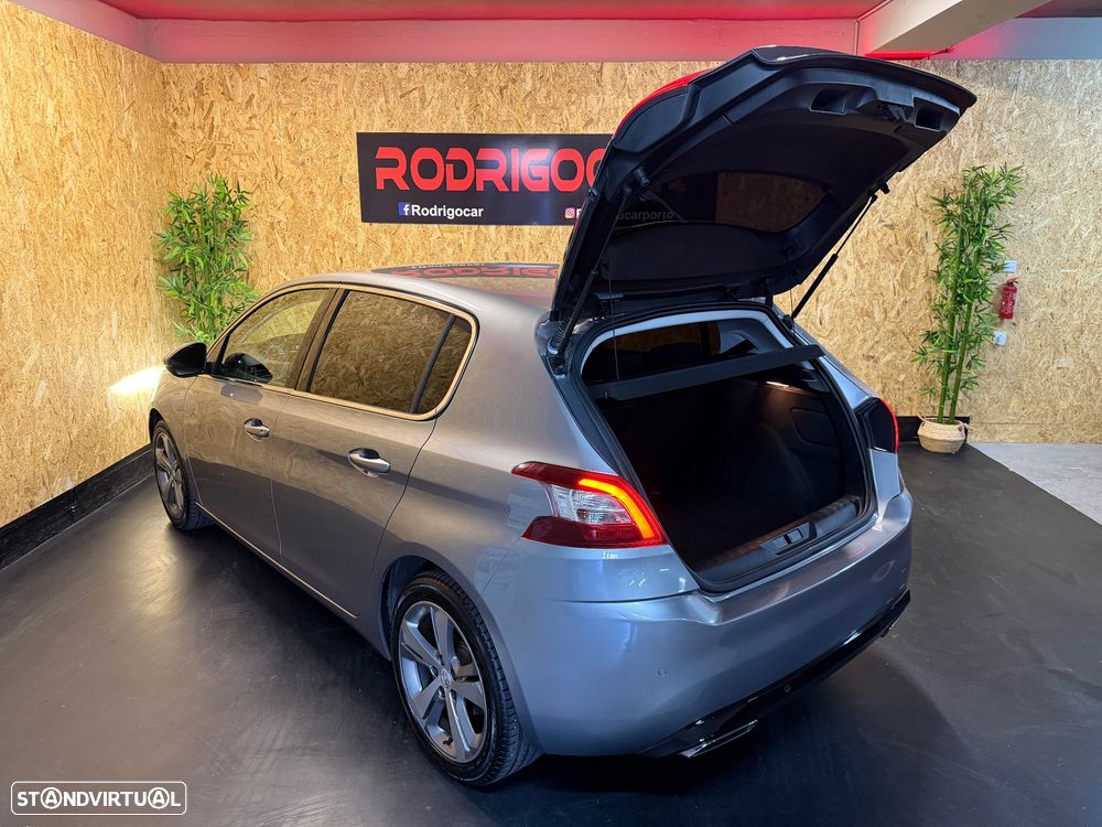 Peugeot 308 1.6 BlueHDi Allure J17 - 21