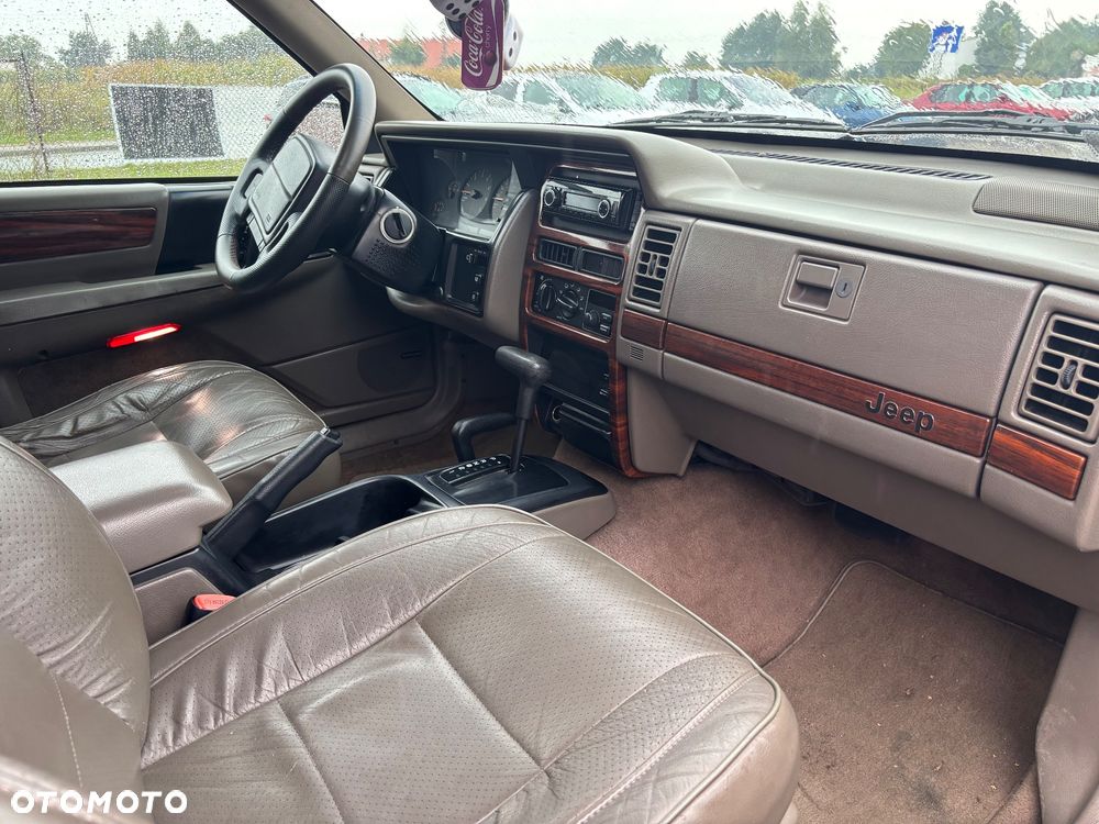 Jeep Grand Cherokee 5.2 Limited - 7