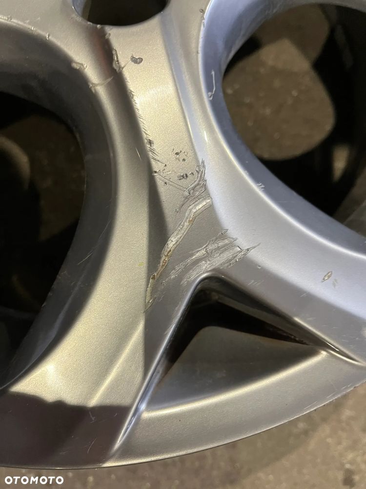 Felga Citroen C3 6J x 16 ET 22 4x108 1szt. 9687753077 - 2