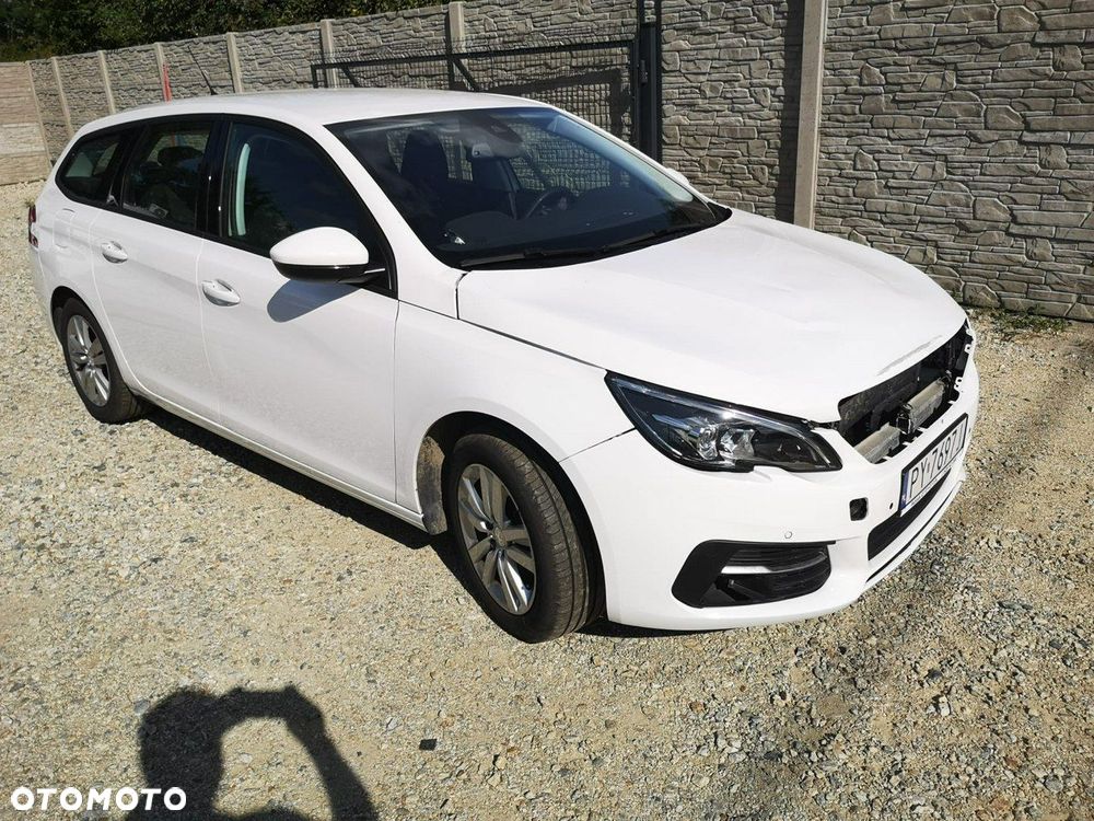 Peugeot 308 - 1