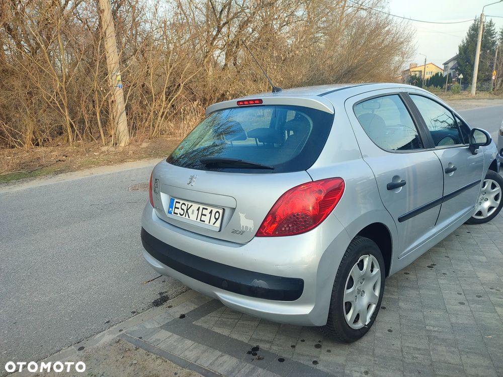 Peugeot 207 1.4 Presence - 3