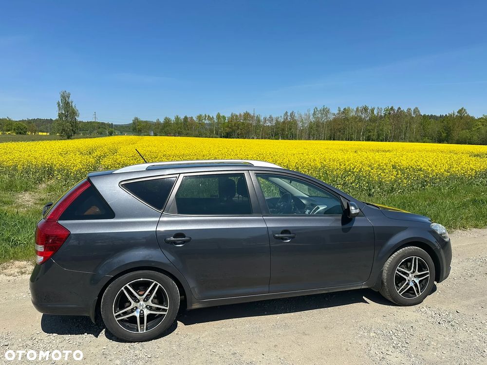 Kia Ceed 1.6 CRDi L - 1