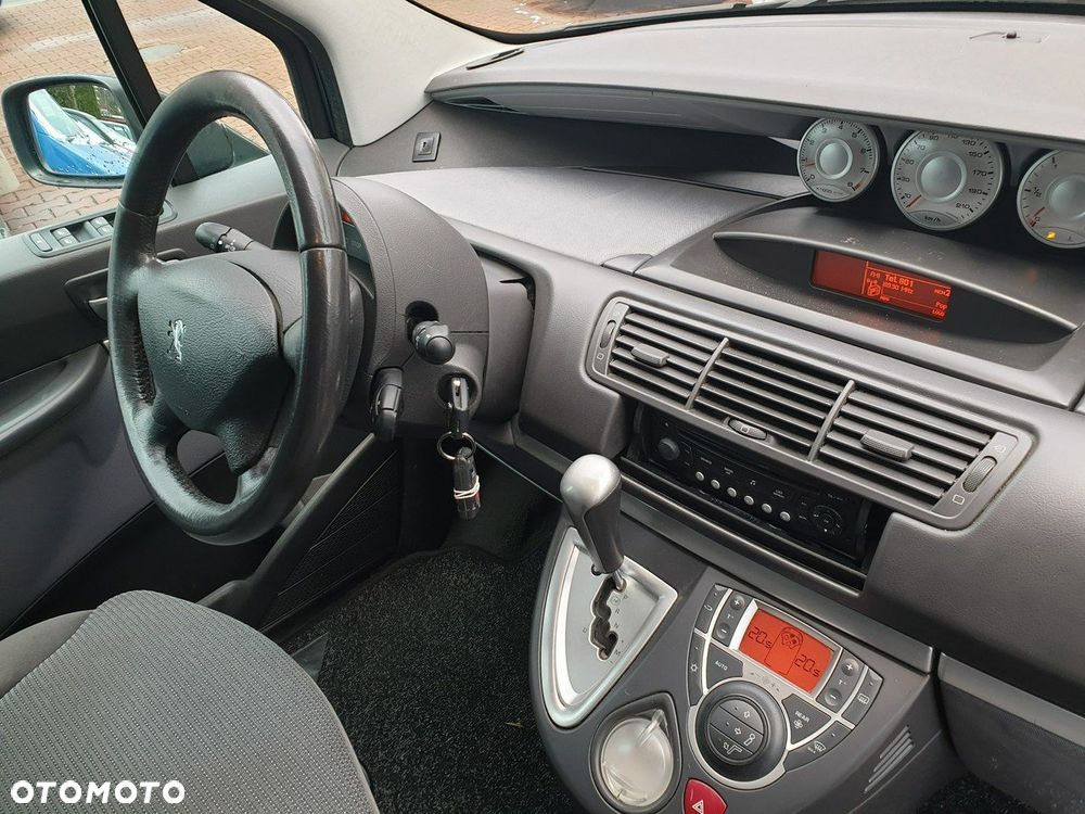 Peugeot 807 140 Automatik Premium - 29