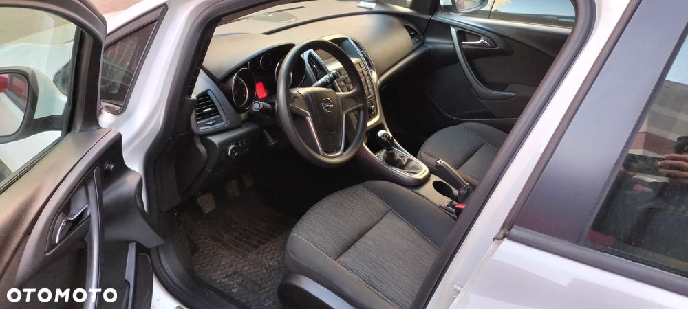 Opel Astra 1.4 T Sport - 11