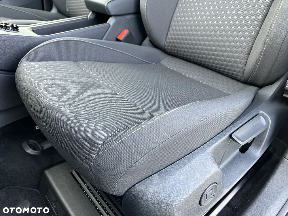 Volkswagen T-Roc 1.5 eTSI Life DSG - 12