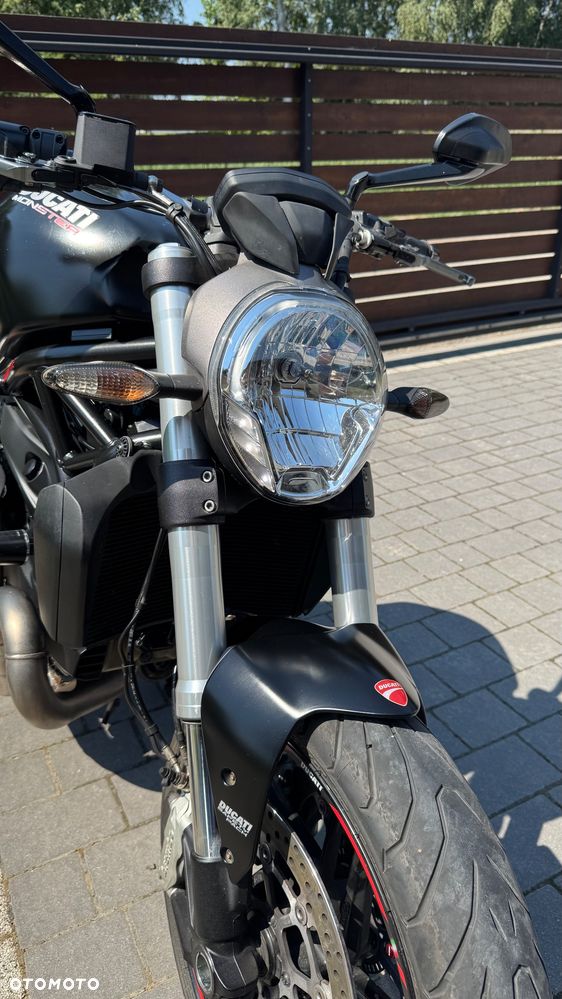 Ducati Monster - 17