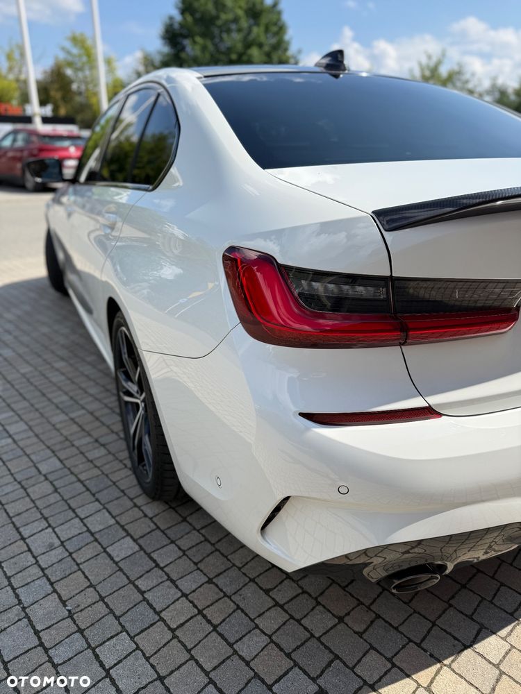 BMW Seria 3 320d xDrive M Sport - 10