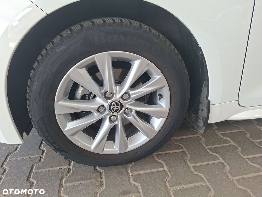 Toyota Corolla - 10
