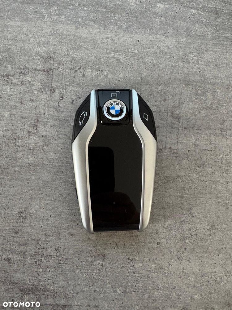 BMW Seria 7 - 17