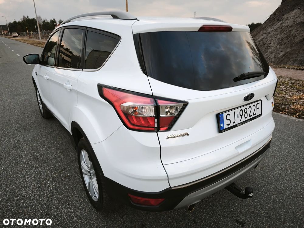 Ford Kuga 1.5 EcoBoost 2x4 Titanium - 13