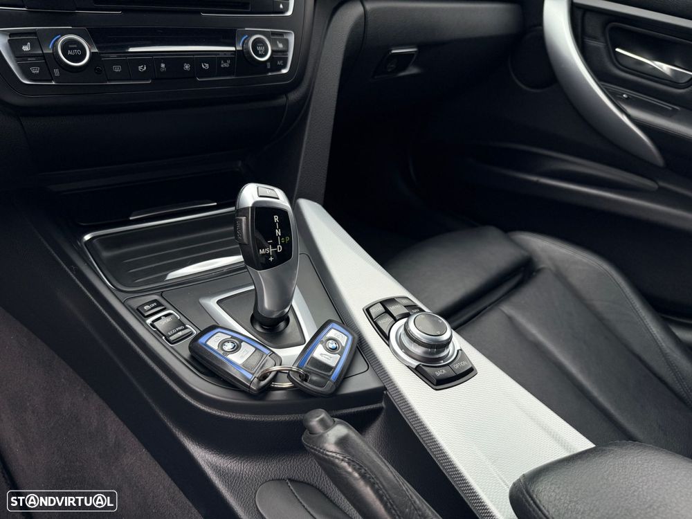 BMW 320 d Auto Pack M - 27