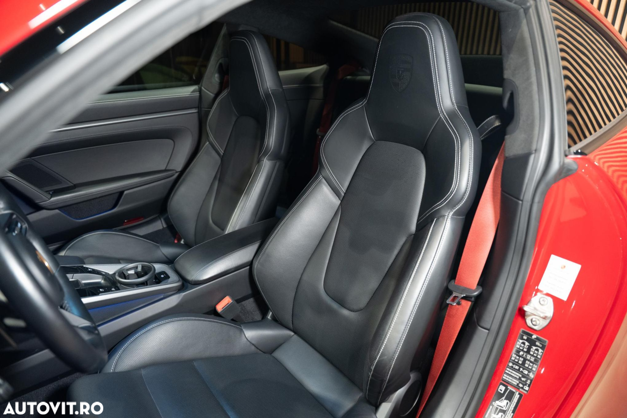 Porsche 911 Carrera S - 26