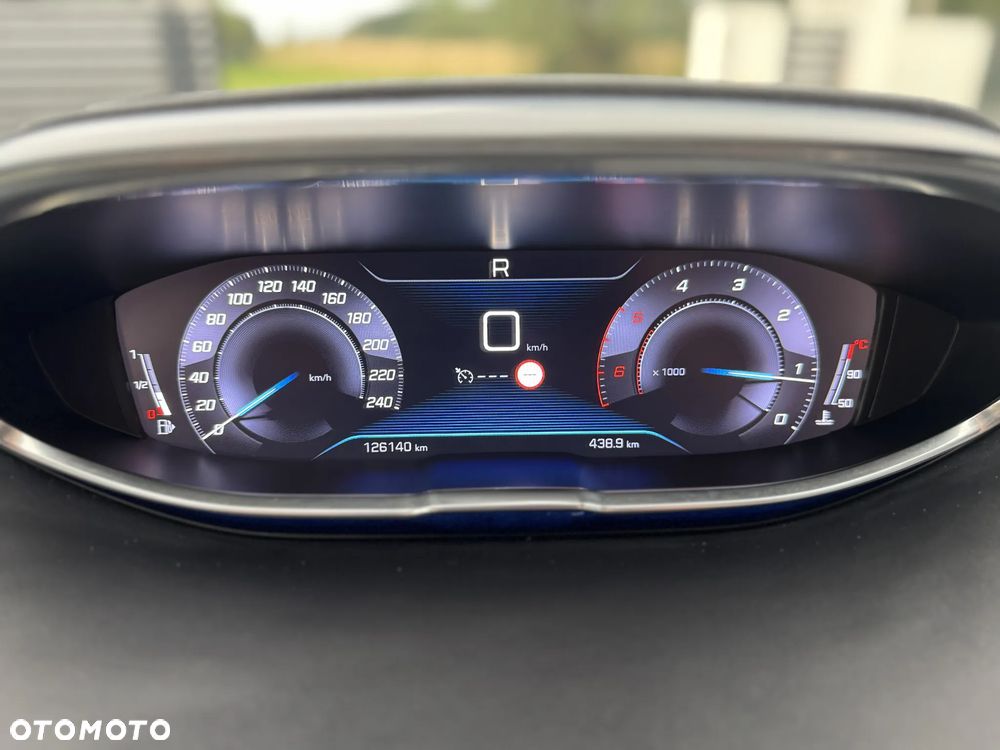 Peugeot 3008 BlueHDi 130 Stop & Start EAT8 Allure - 32
