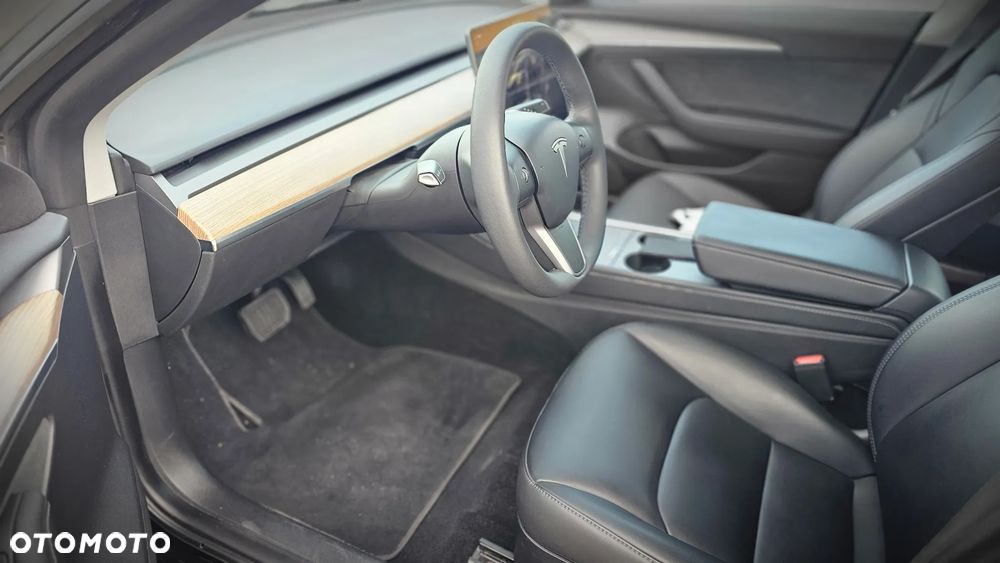 Tesla Model 3 Long Range RWD - 9
