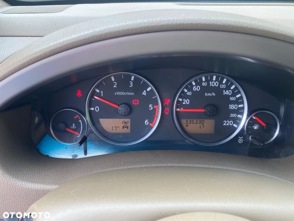 Nissan Pathfinder 2.5 DCi Elegance / LE - 21