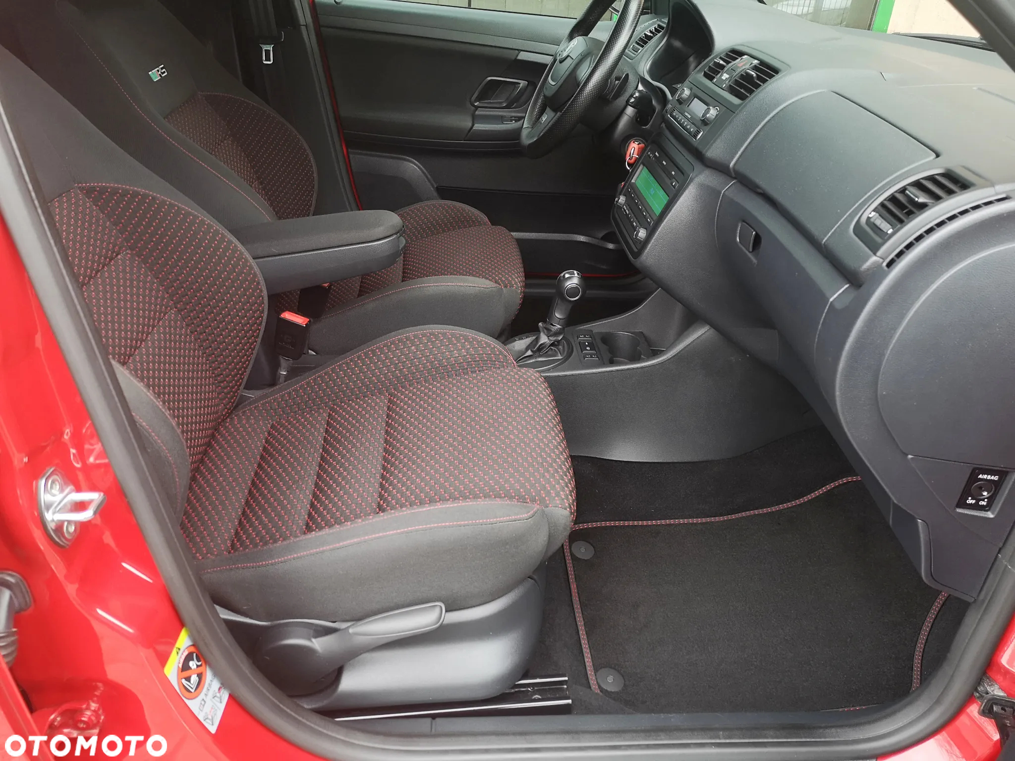 Skoda Fabia 1.4 TSI Combi DSG RS - 24