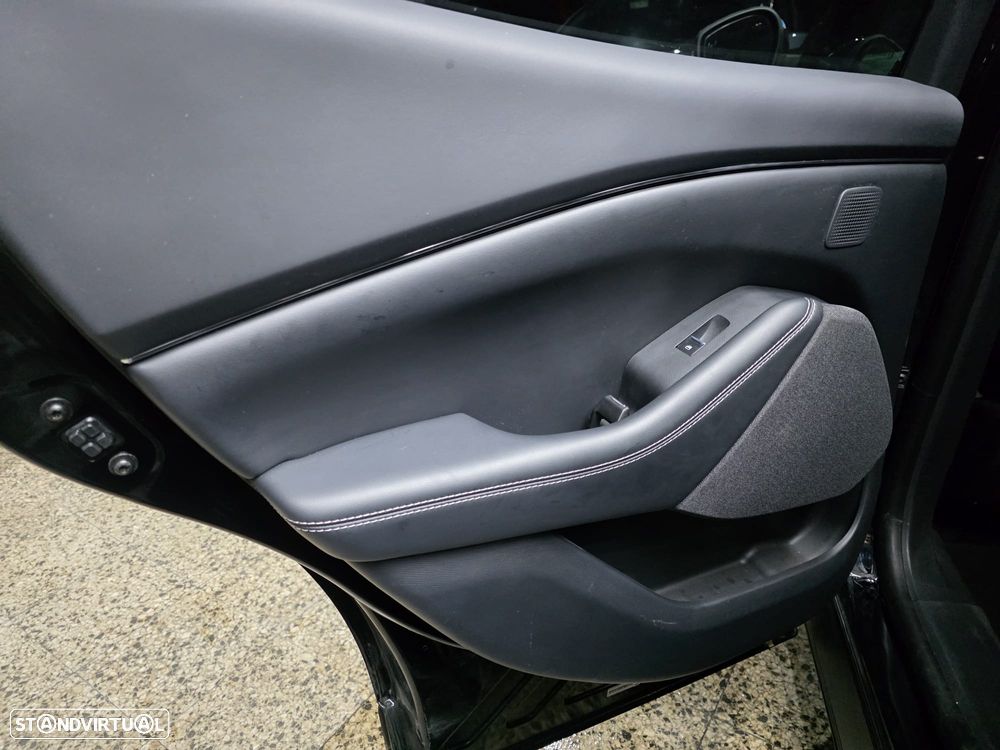 Ford Mustang Mach-E 75.7 kWh Base - 15