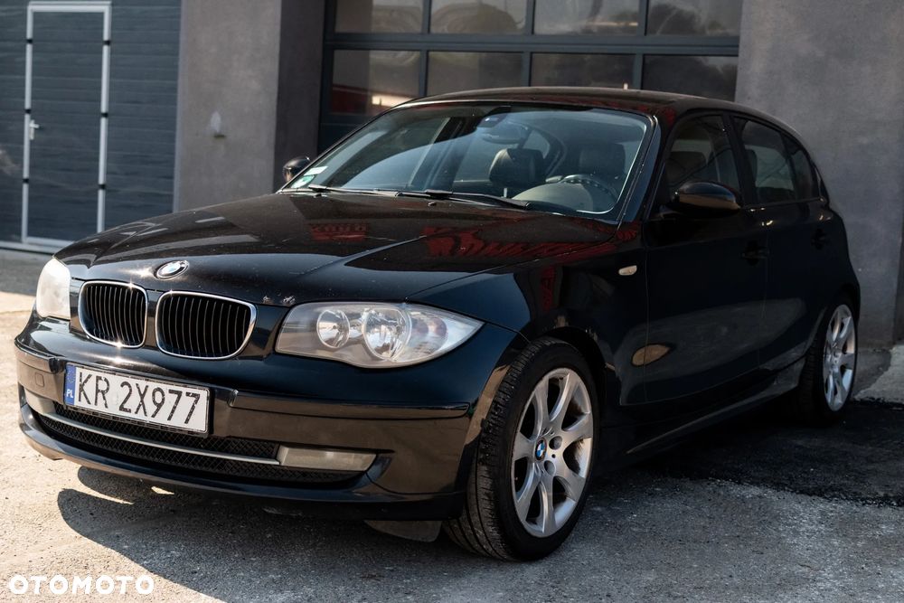 BMW Seria 1 120d DPF - 26