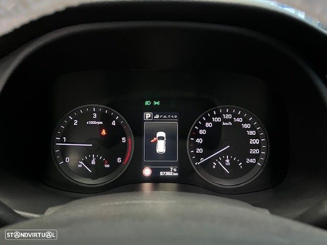 Hyundai Tucson 2.0 CRDi 4WD Auto Premium - 15