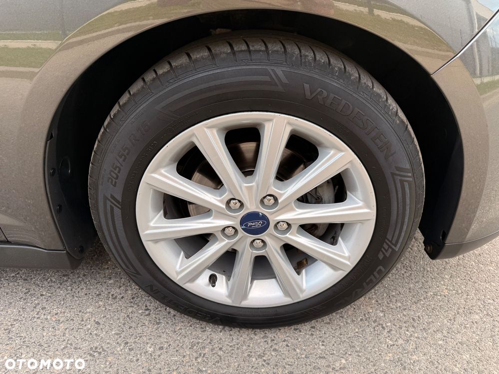 Ford C-MAX 1.5 TDCi Titanium - 16