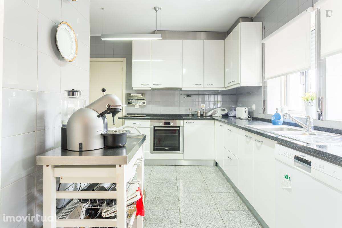 Quarto - localizado em Foz do Douro Porto - Grande imagem: 5/13