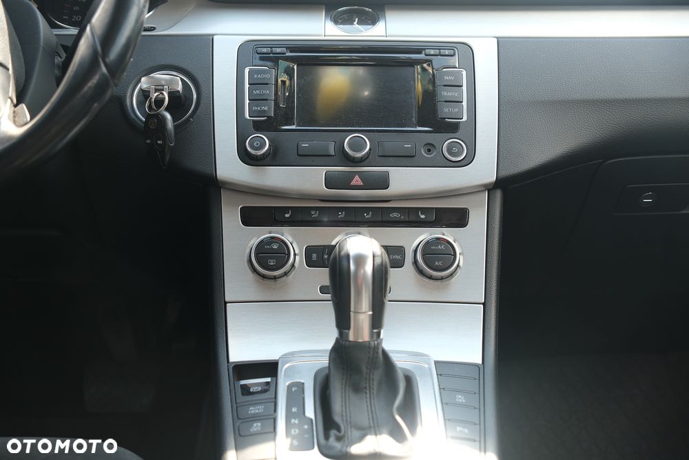 Volkswagen Passat 2.0 Blue TDI DSG SCR Exclusive - 13