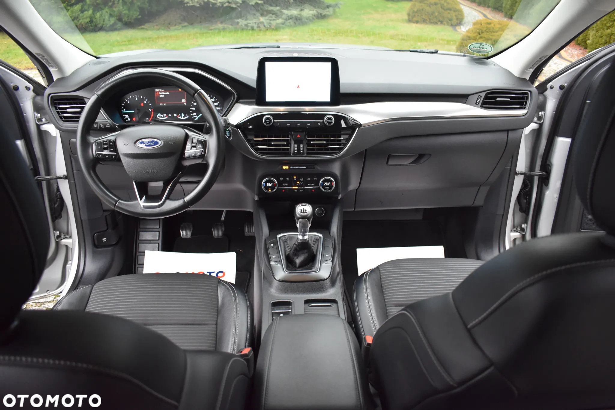 Ford Kuga 2.0 TDCi 2x4 Titanium - 8