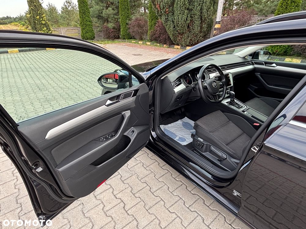 Volkswagen Passat 2.0 TDI SCR Comfortline DSG - 15
