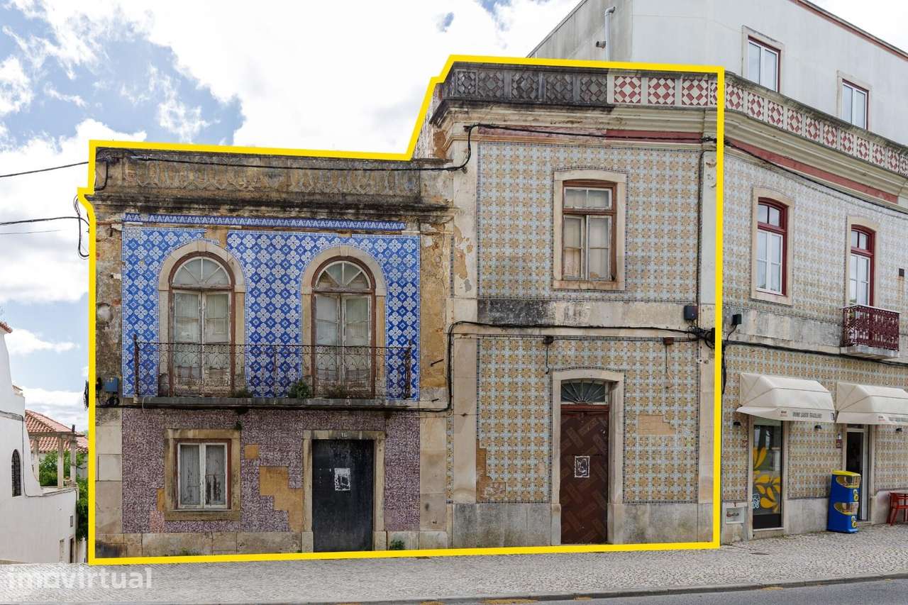 Edifício para reabilitação | Fachada emblemática no centro histórico d - Grande imagem: 2/33