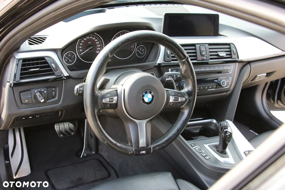 BMW Seria 3 335xi - 3