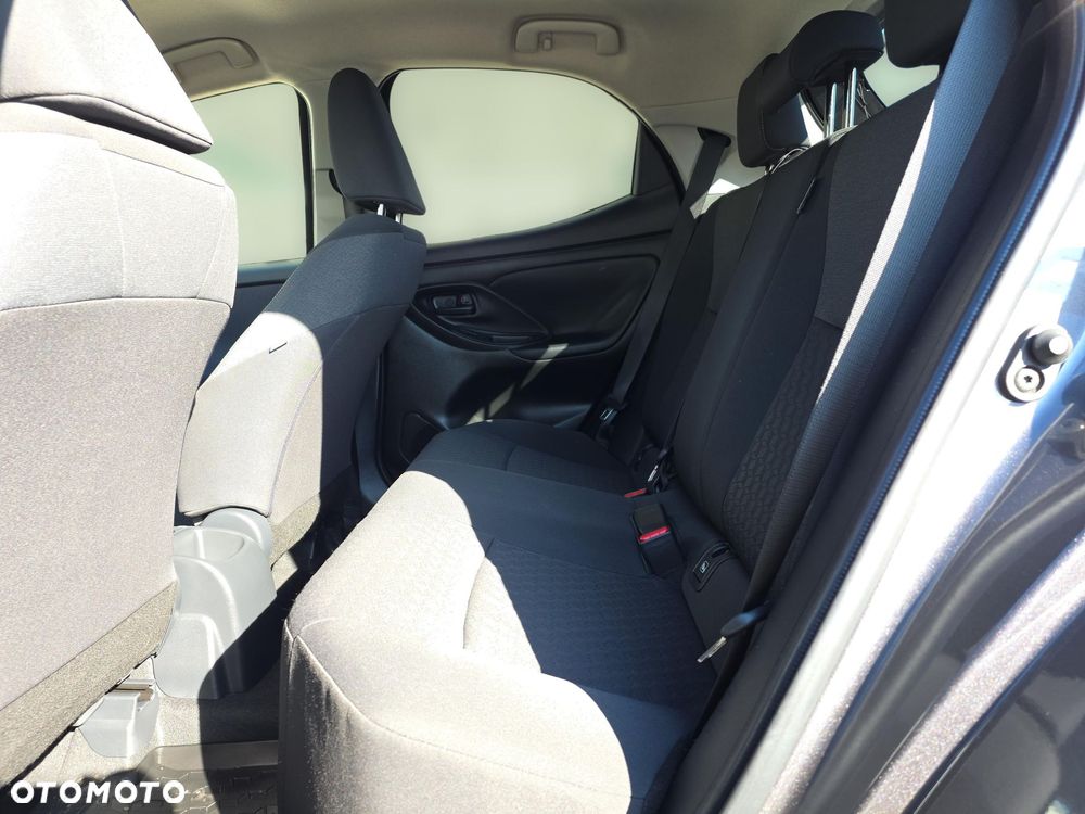 Toyota Yaris - 13