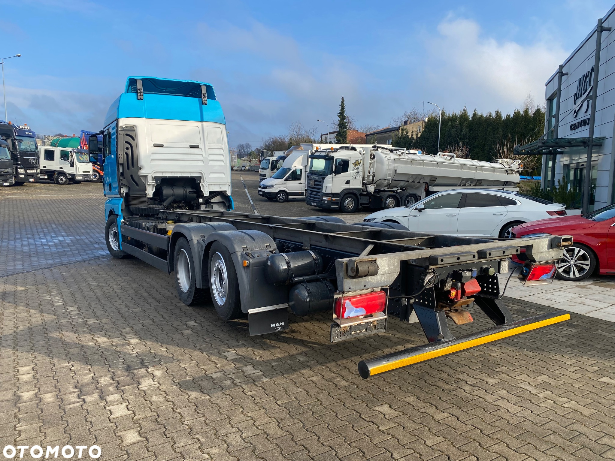 MAN TGX 26.500 / 6X2 / SERWIS na 496TKM /Stan IDEAŁ/E6/ BDF RAMA /6X2/ 3 OŚ SKRĘTNA + PODNOSZONA /SYPIALKA - 11