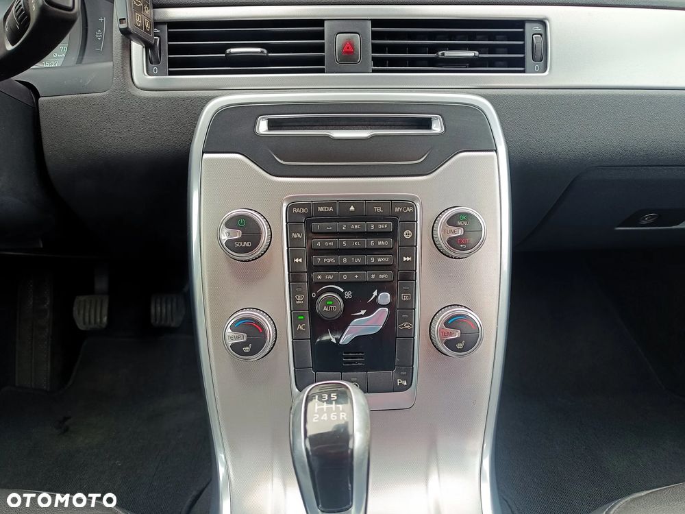 Volvo V70 D4 Summum - 22