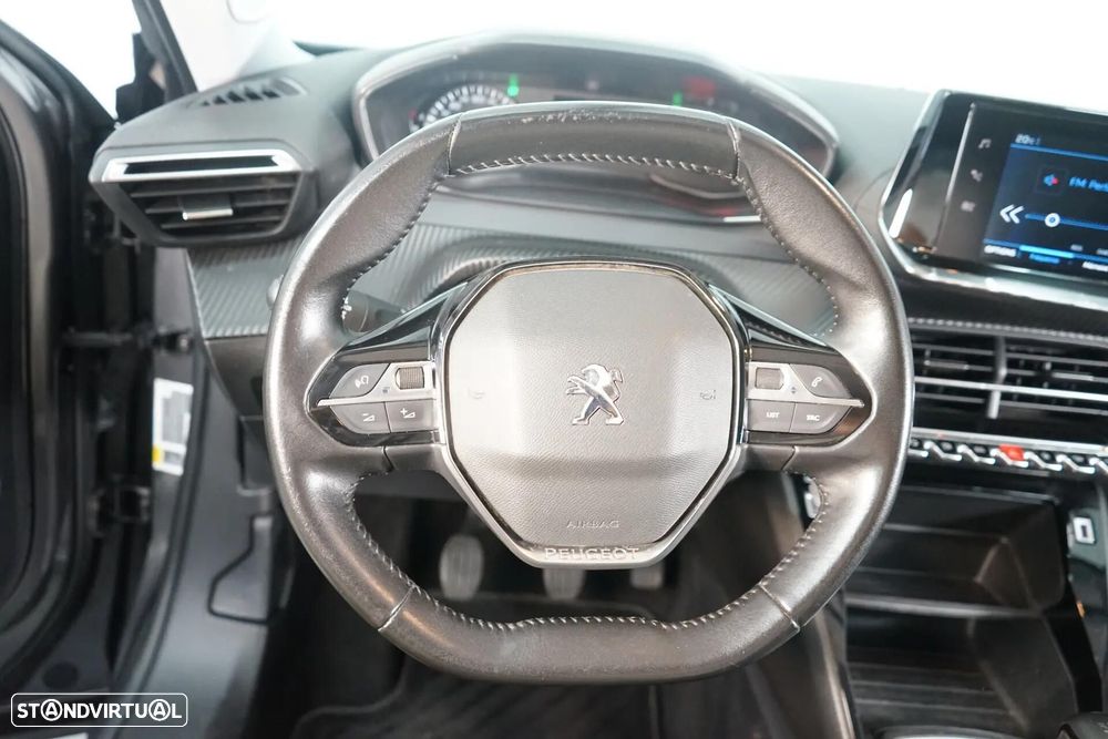 Peugeot 2008 1.2 PureTech Allure - 19