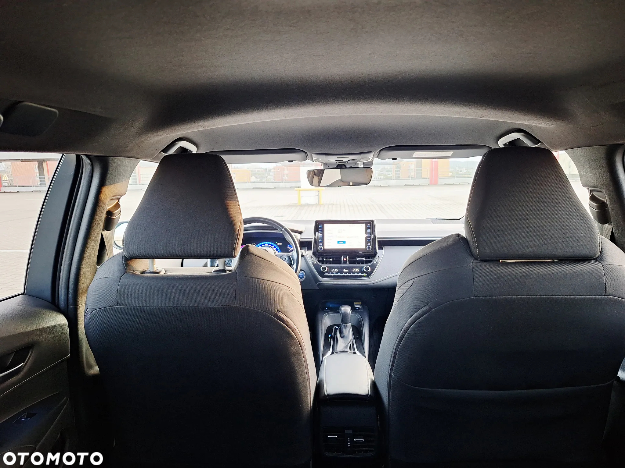 Toyota Corolla 1.8 Hybrid Comfort - 11