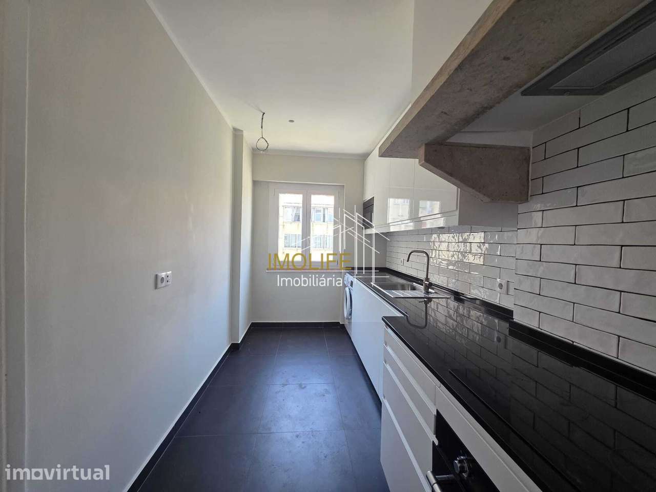 T2 Remodelado com Excelente Luminosidade em Campo de Ourique – Lisboa - Grande imagem: 4/25