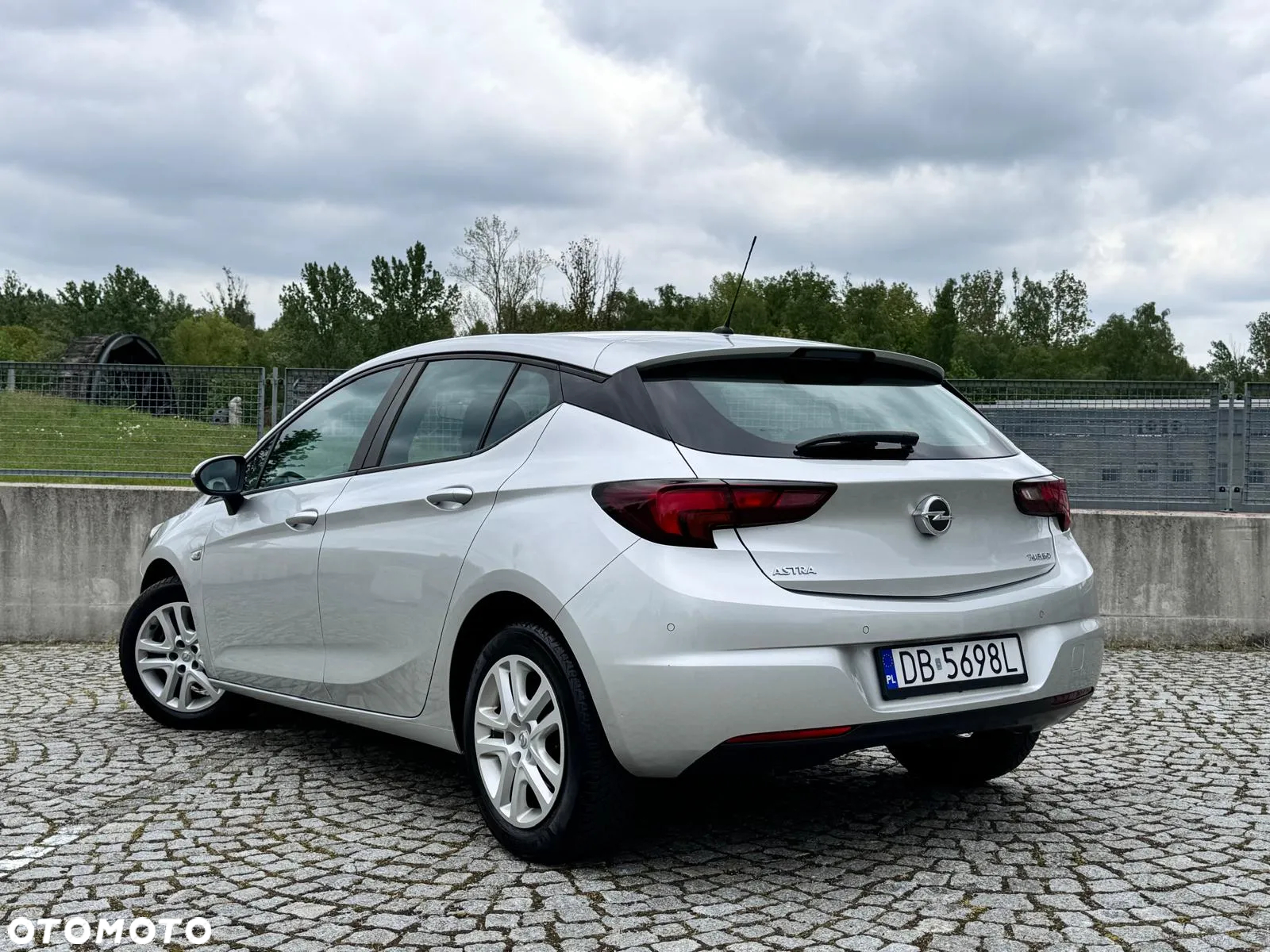 Opel Astra 1.4 Turbo Edition - 17